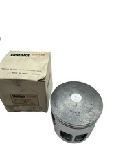 YAMAHA  KOLBEN 4. ÜBERMASS